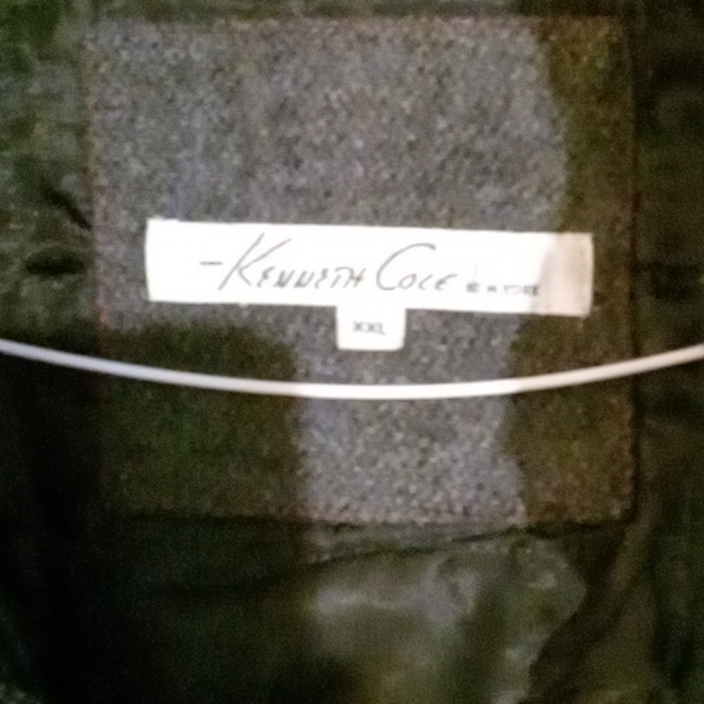 Coat - Picture 4 of 4